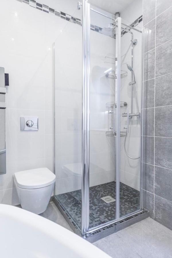 Close Croisette-Modern-A/C-Congress-Beaches Кан Екстериор снимка